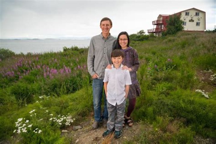 Erik Salitan- Bio, Wiki, Height, Net Worth, Wife, Career