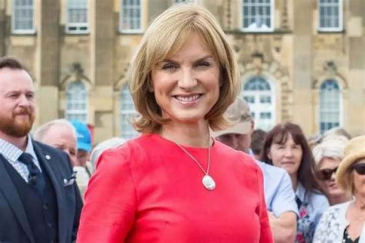 Who Is Fiona Bruce Husband | Daughter Mia Sharrocks Family And Net Worth